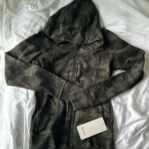 NWT Lululemon Scuba Hoodie | Camo - rare print!